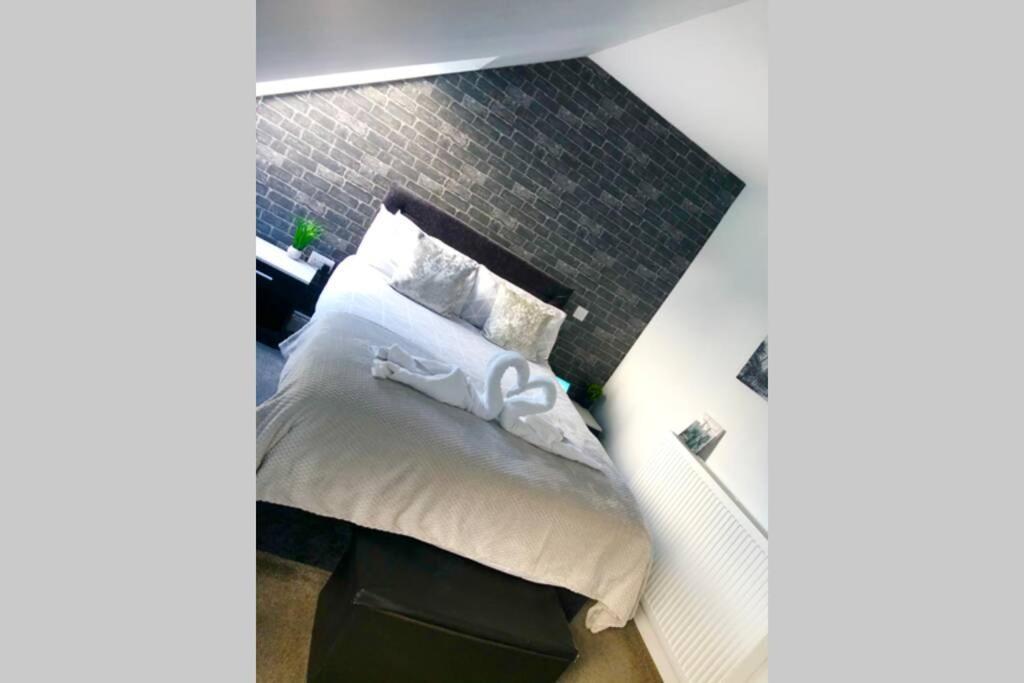 Alcantara- Modern Home With Hot Tub- Sleeps 10 Cromdale Eksteriør billede